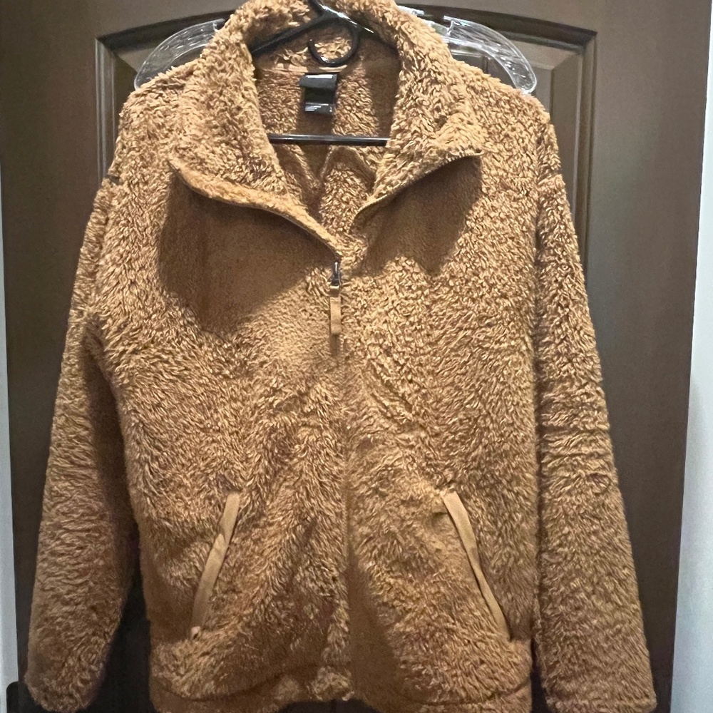 Patagonia 1/2 zip high like fleece